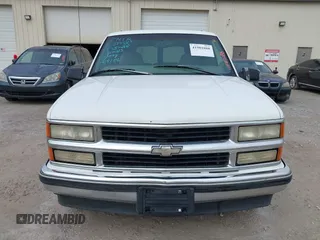 1999 Chevrolet Suburban with VIN 3GNEC16RXXG169156, listed as a IAAI auction lot 41981088 with 229,783 mi miles and . Bid and sale history available at DreamBid. Image 6.