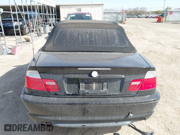 2006 BMW 3 Series 330Ci with VIN WBABW53406PZ42467, listed as a IAAI auction lot 41771449 with 204,527 mi miles. Bid and sale history available at carsss.com. Image 16.