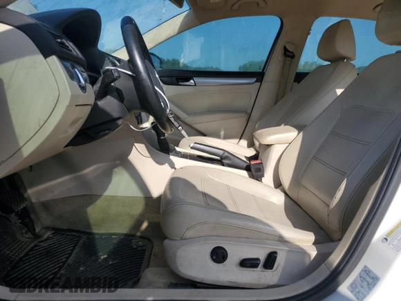 2014 Volkswagen Passat Wolfsburg Edition with VIN 1VWAS7A38EC064211, listed as a Copart auction lot 61545205 with 176,152 mi miles and Clean title. Bid and sale history available at DreamBid. Image 7.