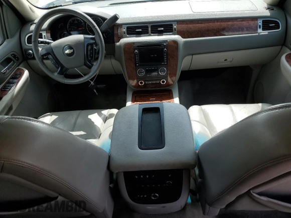 2007 Chevrolet Suburban LT with VIN 1GNFK16307J233500, listed as a Copart auction lot 51330425 with 197,721 mi miles and Clean Title. Bid and sale history available at DreamBid. Image 8.