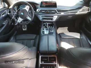 2020 BMW 7 Series 750i xDrive with VIN WBA7U2C01LGM26654, listed as a Copart auction lot 49237255 with 37,136 mi miles and Salvage Title. Bid and sale history available at carsss.com. Image 8.