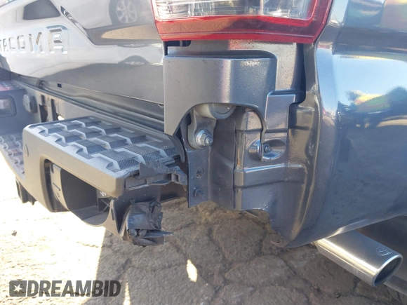 2020 Toyota Tacoma SR5 with VIN 3TMAZ5CN6LM139744, listed as a IAAI auction lot 41690662 with 68,053 mi miles and . Bid and sale history available at DreamBid. Image 22.