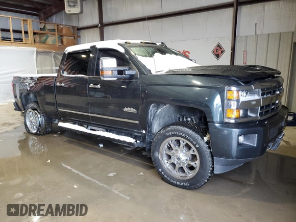 2019 Chevrolet Silverado 3500HD High Country with VIN 1GC4KYEYXKF209724, listed as a Copart auction lot 88151605 with 126,361 mi miles and Salvage Title. Bid and sale history available at carsss.com. Image 4.