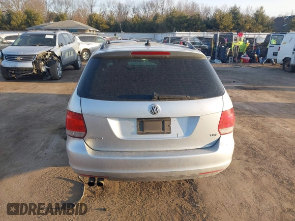 2012 Volkswagen Jetta SportWagen TDI w/Sunroof with VIN 3VWPL7AJ0CM700623, listed as a IAAI auction lot 41758049 with 126,199 mi miles. Bid and sale history available at carsss.com. Image 16.