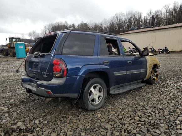 2002 Chevrolet TrailBlazer LTZ with VIN 1GNDT13S622229406, listed as a Copart auction lot 44148315 with NaN miles and Salvage Title. Bid and sale history available at carsss.com. Image 3.