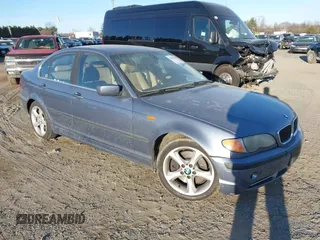 2003 BMW 3 Series 330i with VIN WBAEV53493KM30960, listed as a IAAI auction lot 41420568 with 192,456 mi miles. Bid and sale history available at carsss.com. Image 1.