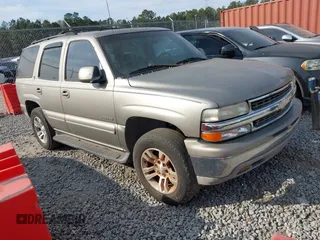 2001 Chevrolet Tahoe LS z VIN 1GNEC13T51R154488, wystawiony jako IAAI lot #41519004 z przebiegiem 400 208 mil mil oraz . Historia ofert i sprzedaży dostępna na DreamBid. Obrazek 3.