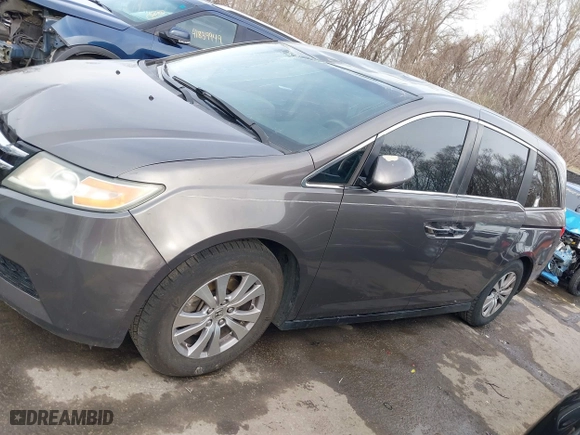 2015 Honda Odyssey EX with VIN 5FNRL5H44FB116511, listed as a IAAI auction lot 41843349 with 174,051 mi miles. Bid and sale history available at carsss.com. Image 14.