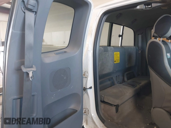 2008 Toyota Tacoma with VIN 5TEUU42NX8Z508056, listed as a IAAI auction lot 41964728 with 92,118 mi miles and . Bid and sale history available at carsss.com. Image 8.