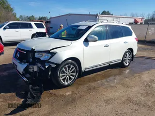 2015 Nissan Pathfinder SV with VIN 5N1AR2MN2FC653914, listed as a IAAI auction lot 41681182 with 64,254 mi miles and . Bid and sale history available at DreamBid. Image 19.