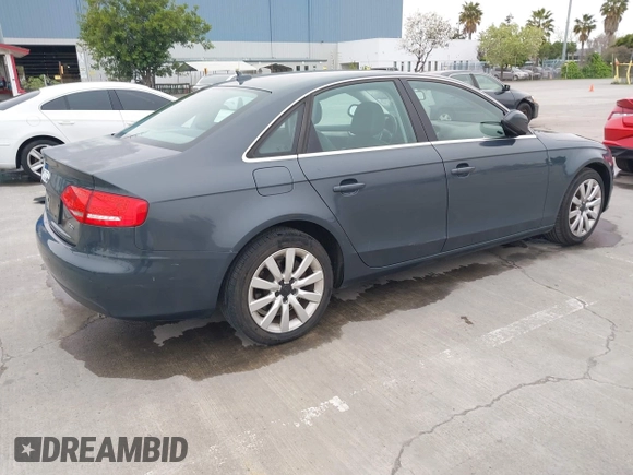 2010 Audi A4 Premium Plus z VIN WAUEFAFL5AN008852, wystawiony jako IAAI lot #41968853 z przebiegiem 119 526 mil mil oraz . Historia ofert i sprzedaży dostępna na DreamBid. Obrazek 4.