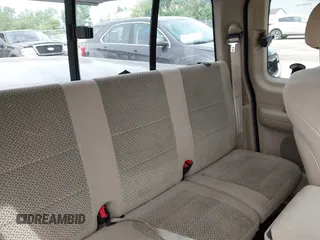 2002 Ford F-150 XL с VIN 1FTRX17W42NB62318, выставлен на аукционе IAAI как лот 42504137 с пробегом 221 200 миль миль и . История ставок и продаж доступна на DreamBid. Изображение 8.