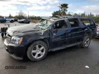 2007 Chevrolet Suburban LT with VIN 1GNFC16087R251053, listed as a Copart auction lot 47995345 with 230,568 mi miles and Salvage Title. Bid and sale history available at carsss.com. Image 1.