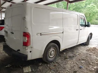 2015 Nissan NV SV with VIN 1N6BF0KL8FN800567, listed as a IAAI auction lot 42042724 with 168,459 mi miles. Bid and sale history available at carsss.com. Image 4.