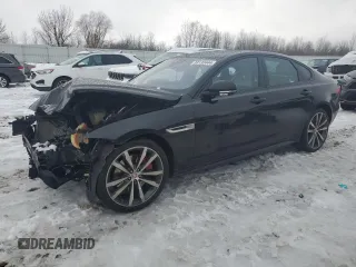 2016 Jaguar XF S with VIN SAJBM4BV7GCY05811, listed as a Copart auction lot 38132444 with 0 mi miles. Bid and sale history available at carsss.com. Image 1.
