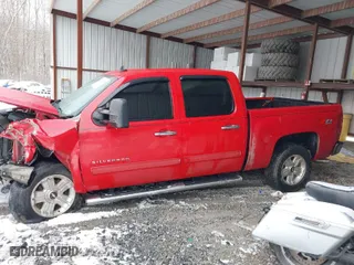 2012 Chevrolet Silverado 1500 LT with VIN 3GCPKSE7XCG237301, listed as a IAAI auction lot 41595958 with 181,857 mi miles. Bid and sale history available at carsss.com. Image 14.
