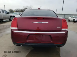 2019 Chrysler 300 Touring with VIN 2C3CCAAG5KH610419, listed as a Copart auction lot 45676954 with 39,624 mi miles and Salvage Title. Bid and sale history available at carsss.com. Image 6.
