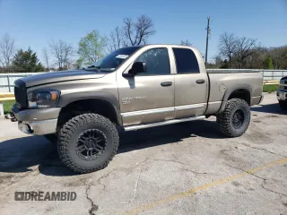 2007 Dodge 1500 SLT with VIN 1D7HU18207J620165, listed as a Copart auction lot 52049735 with 201,267 mi miles and Salvage Title. Bid and sale history available at carsss.com. Image 1.