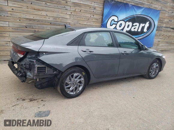 2024 Hyundai Elantra SEL с VIN KMHLM4DG4RU785768, выставлен на аукционе Copart как лот 62400805 с пробегом 24 162 миль миль и Чистый • Clean title. История ставок и продаж доступна на DreamBid. Изображение 3.