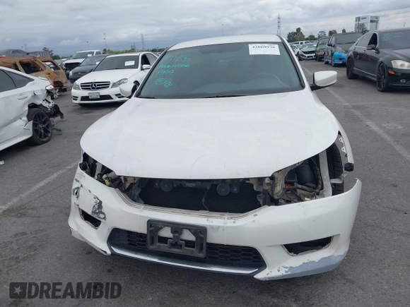2014 Honda Accord Sedan Sport with VIN 1HGCR2F54EA068869, listed as a IAAI auction lot 42060938 with 193,522 mi miles. Bid and sale history available at carsss.com. Image 13.