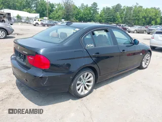 2011 BMW 3 Series 328i xDrive with VIN WBAPK5C56BA660390, listed as a IAAI auction lot 42491271 with 117,905 mi miles and . Bid and sale history available at DreamBid. Image 4.