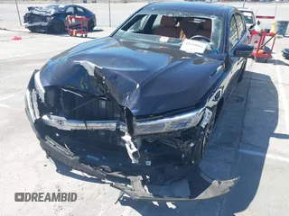 2020 BMW 7 Series 750i xDrive с VIN WBA7U2C02LGJ59766, выставлен на аукционе IAAI как лот 42259594 с пробегом 27 540 миль миль и . История ставок и продаж доступна на DreamBid. Изображение 6.