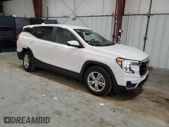2024 GMC Terrain SLE z VIN 3GKALMEG3RL295589, wystawiony jako Copart lot #56999915 z przebiegiem 34 722 mil mil oraz Czysty tytuł • Clean title. Historia ofert i sprzedaży dostępna na DreamBid. Obrazek 4.