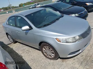 2013 Kia Forte LX with VIN KNAFT4A24D5708816, listed as a IAAI auction lot 41939208 with 179,589 mi miles. Bid and sale history available at carsss.com. Image 1.