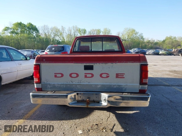 1991 Dodge Dakota "S" with VIN 1B7FL26X4MS257044, listed as a IAAI auction lot 42038980 with 120,127 mi miles. Bid and sale history available at carsss.com. Image 16.