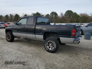 2000 Dodge 1500 z VIN 1B7HF13Z7YJ115816, wystawiony jako Copart lot #84693474 z przebiegiem 189 647 mil mil oraz Szkoda całkowita • Salvage title. Historia ofert i sprzedaży dostępna na DreamBid. Obrazek 2.