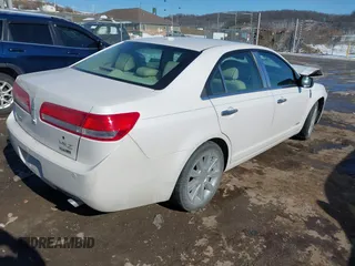 2011 Lincoln MKZ Hybrid with VIN 3LNDL2L31BR752945, listed as a IAAI auction lot 41439120 with 178,578 mi miles. Bid and sale history available at carsss.com. Image 4.