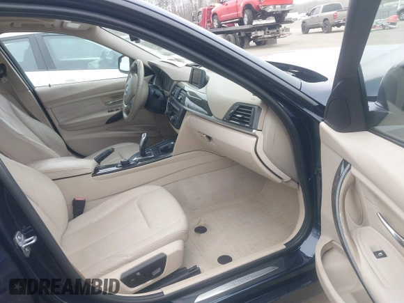 2013 BMW 3 Series 335i xDrive with VIN WBA3B9C50DJ899068, listed as a IAAI auction lot 41331622 with 156,216 mi miles. Bid and sale history available at carsss.com. Image 5.