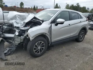 2022 Mitsubishi Eclipse Cross ES z VIN JA4ATUAA5NZ012703, wystawiony jako Copart lot #89383935 z przebiegiem Nie podano mil oraz Szkody całkowita. Historia ofert i sprzedaży dostępna na DreamBid. Obrazek 1.