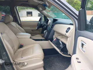 2009 Honda Pilot EX with VIN 5FNYF48489B008698, listed as a IAAI auction lot 42175230 with 268,560 mi miles and . Bid and sale history available at DreamBid. Image 5.
