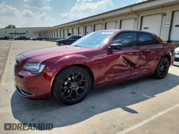 2019 Chrysler 300 Touring with VIN 2C3CCAAG1KH613575, listed as a Copart auction lot 59564495 with 85,680 mi miles and Salvage title. Bid and sale history available at DreamBid. Image 1.