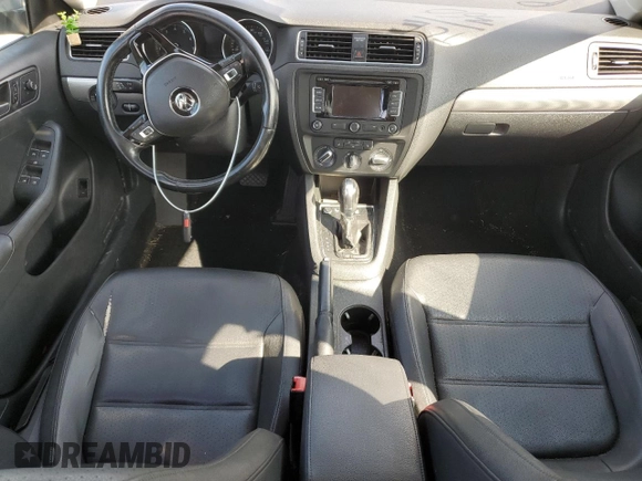 2015 Volkswagen Jetta Sport z VIN 3VWD17AJ5FM341296, wystawiony jako Copart lot #79957504 z przebiegiem 97 534 mil mil oraz Szkoda całkowita • Salvage title. Historia ofert i sprzedaży dostępna na DreamBid. Obrazek 8.