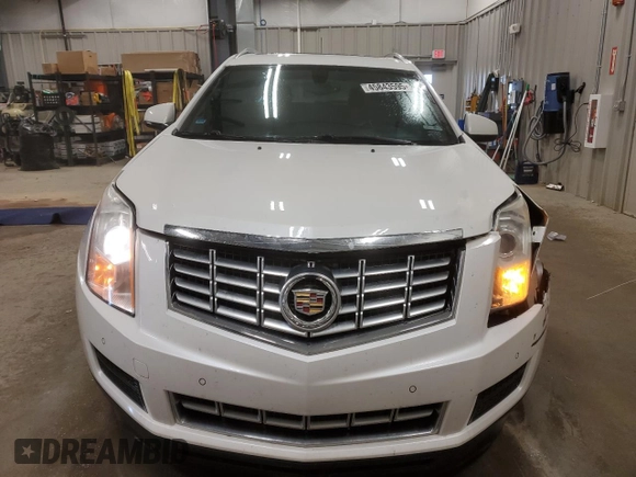 2016 Cadillac SRX Luxury Collection with VIN 3GYFNEE35GS578314, listed as a Copart auction lot 45843595 with 80,780 mi miles and Clean Title. Bid and sale history available at carsss.com. Image 5.