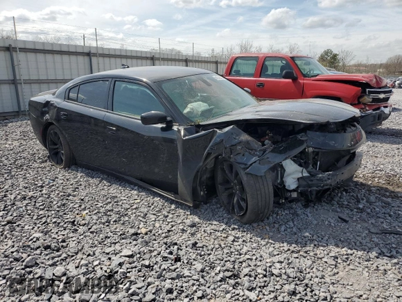 2018 Dodge Charger SXT Plus with VIN 2C3CDXHG2JH329120, listed as a Copart auction lot 49746455 with 106,182 mi miles and Salvage Title. Bid and sale history available at carsss.com. Image 4.