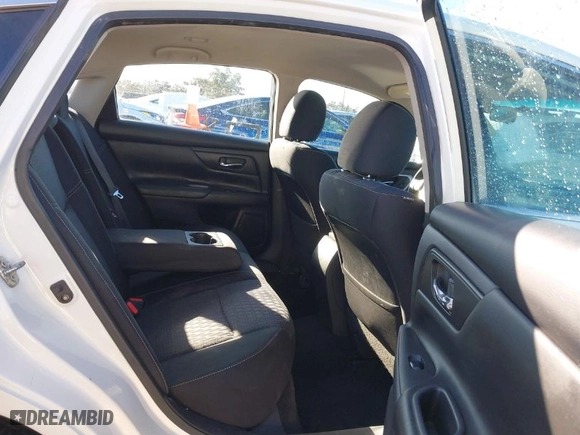 2016 Nissan Altima 2.5 SR with VIN 1N4AL3AP7GN366548, listed as a IAAI auction lot 41354999 with 90,565 mi miles. Bid and sale history available at carsss.com. Image 8.