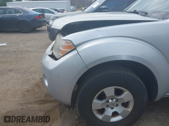 2011 Nissan Pathfinder Silver z VIN 5N1AR1NB7BC626734, wystawiony jako IAAI lot #41854063 z przebiegiem 72 906 mil mil oraz . Historia ofert i sprzedaży dostępna na DreamBid. Obrazek 17.