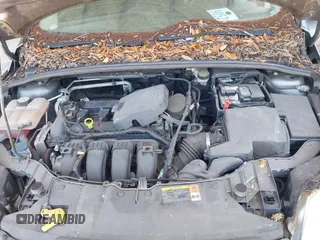 2013 Ford Focus SE with VIN 1FADP3K2XDL265306, listed as a IAAI auction lot 42029295 with 84,076 mi miles. Bid and sale history available at carsss.com. Image 10.
