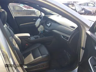 2020 Cadillac XT4 FWD Premium Luxury с VIN 1GYFZCR48LF138601, выставлен на аукционе IAAI как лот 41671793 с пробегом 60 516 миль миль и . История ставок и продаж доступна на DreamBid. Изображение 5.