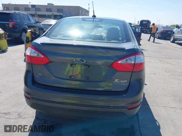 2019 Ford Fiesta SE z VIN 3FADP4BJ2KM131012, wystawiony jako IAAI lot #42228822 z przebiegiem 100 460 mil mil oraz . Historia ofert i sprzedaży dostępna na DreamBid. Obrazek 16.