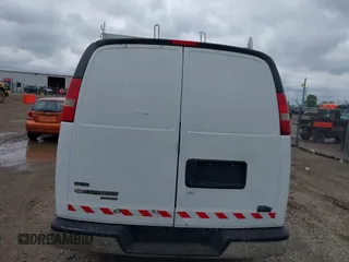 2012 Chevrolet Express Cargo z VIN 1GCWGFCGXC1102678, wystawiony jako IAAI lot #42379586 z przebiegiem 166 897 mil mil oraz . Historia ofert i sprzedaży dostępna na DreamBid. Obrazek 16.