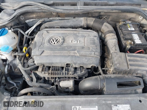 2014 Volkswagen Jetta SE with VIN 3VWD17AJ0EM381770, listed as a IAAI auction lot 42487960 with 135,747 mi miles and . Bid and sale history available at DreamBid. Image 10.