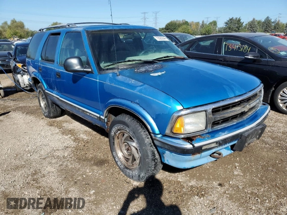 1995 Chevrolet Blazer с VIN 1GNDT13W6S2137053, выставлен на аукционе Copart как лот 73525544 с пробегом 188 033 миль миль и На запчасти • Non repairable. История ставок и продаж доступна на DreamBid. Изображение 4.