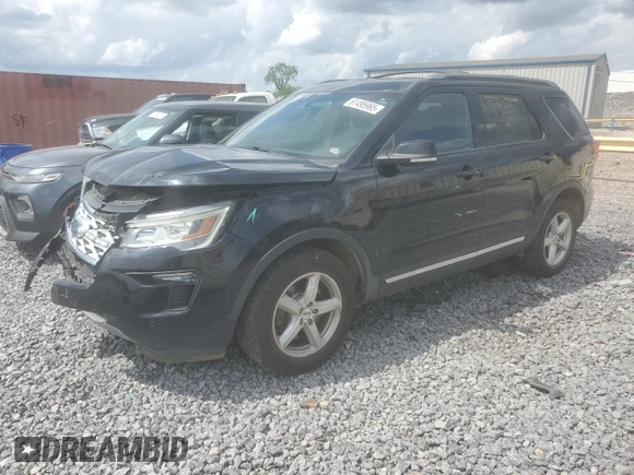 2018 Ford Explorer XLT z VIN 1FM5K7D85JGC32493, wystawiony jako Copart lot #61495965 z przebiegiem 100 830 mil mil oraz Szkoda całkowita • Salvage title. Historia ofert i sprzedaży dostępna na DreamBid. Obrazek 1.