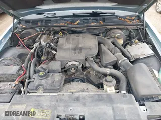 2010 Mercury Grand Marquis LS with VIN 2MEBM7FV0AX613519, listed as a IAAI auction lot 41582646 with 201,854 mi miles. Bid and sale history available at carsss.com. Image 10.