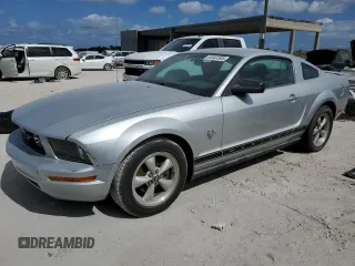 2009 Ford Mustang with VIN 1ZVHT80N595113637, listed as a Copart auction lot 54947305 with 215,559 mi miles and Clean Title. Bid and sale history available at carsss.com. Image 1.