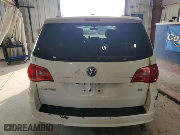 2011 Volkswagen Routan SE with VIN 2V4RW3DG7BR717718, listed as a Copart auction lot 63480915 with 271,938 mi miles and Salvage title. Bid and sale history available at DreamBid. Image 6.